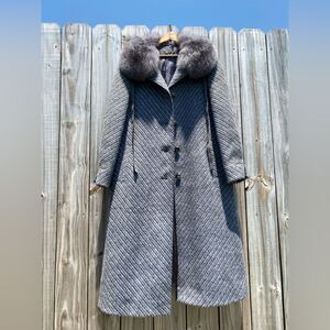 Vintage Gray Wool Mohair Peacoat Fur Collar Lined Winter Coat Luxury Elegant
